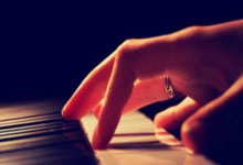 尹波 | 癞蛤蟆还在琢磨天鹅肉,穷光蛋已无续弦心.